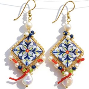 Boucles d'oreilles céramique avec perle / corail naturel (Bleu doré)