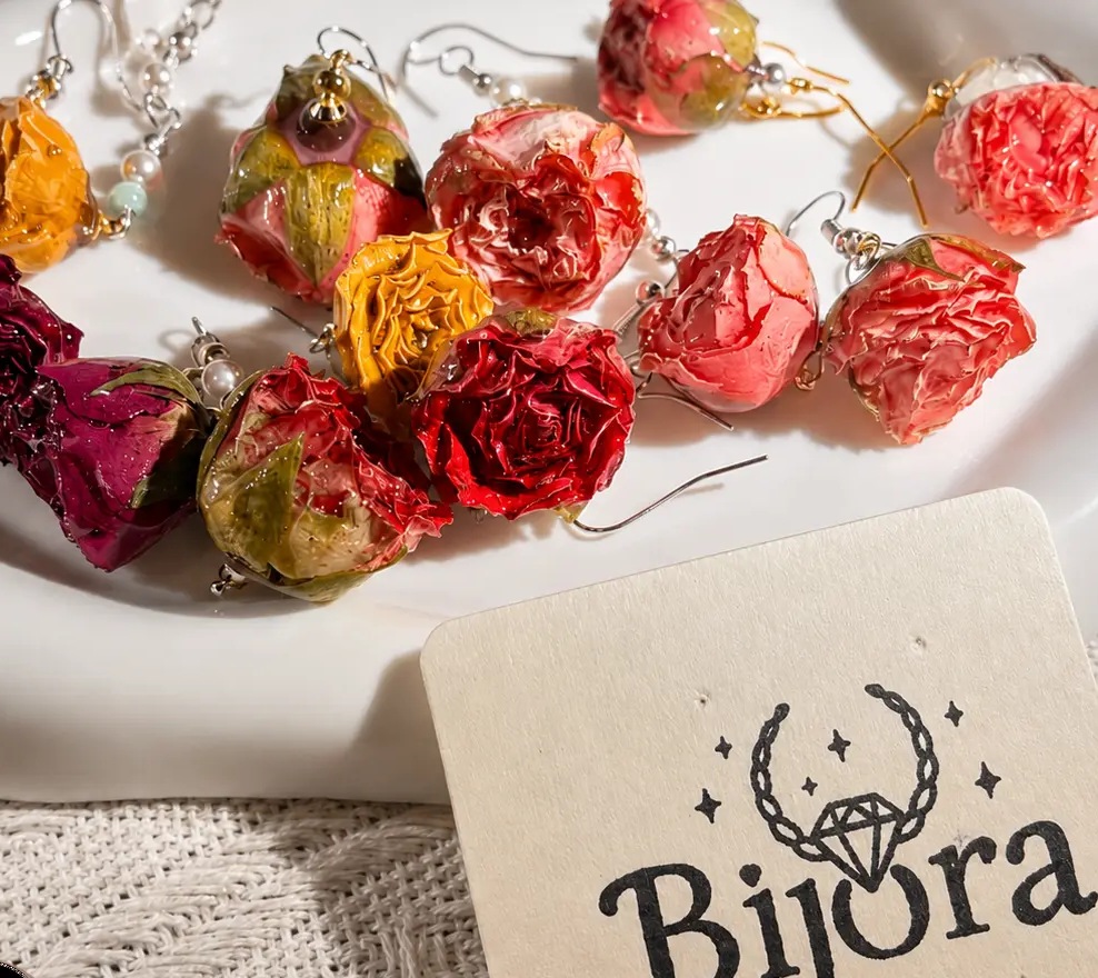 Bijoux Bijora et carte de marque